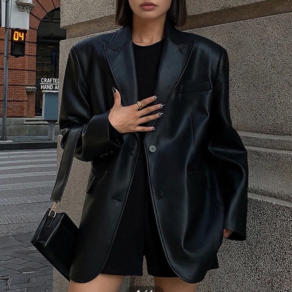 Lapel Pockets Leather Blazer